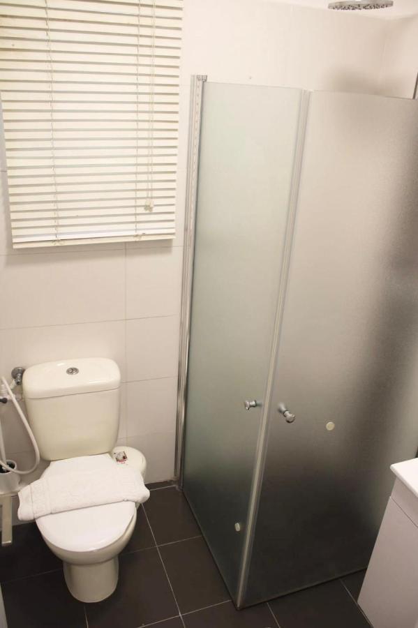 Zimmer Ba'Ir Kfar Saba Dış mekan fotoğraf